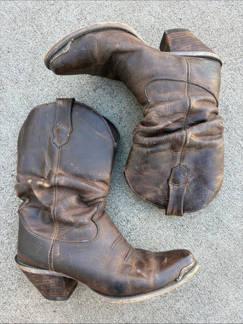 Durango Brown Distressed Leather slouchy Western Heel Boots